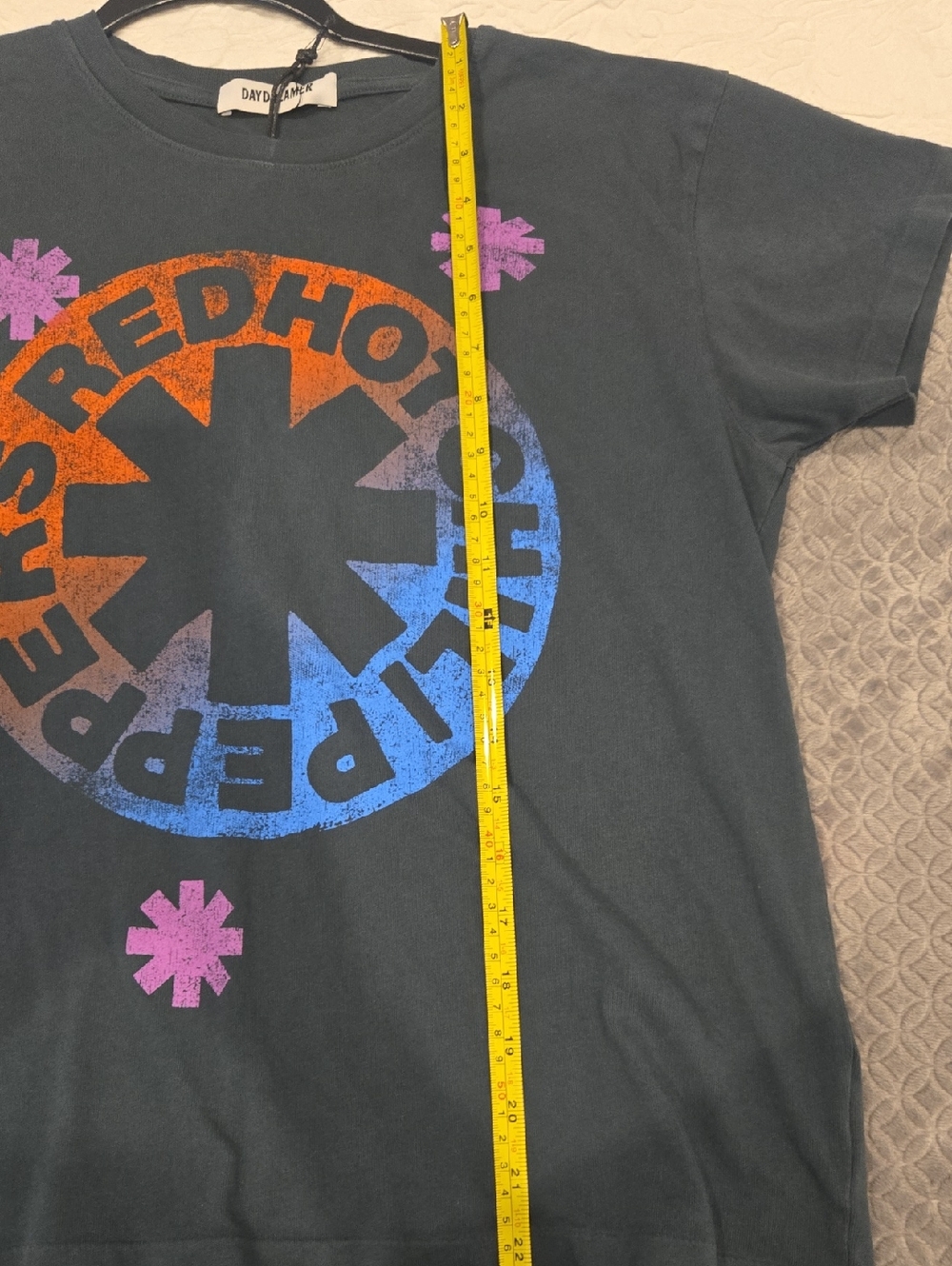 NWT Daydreamer Red Hot Chili Peppers Tee - Picture 6 of 6